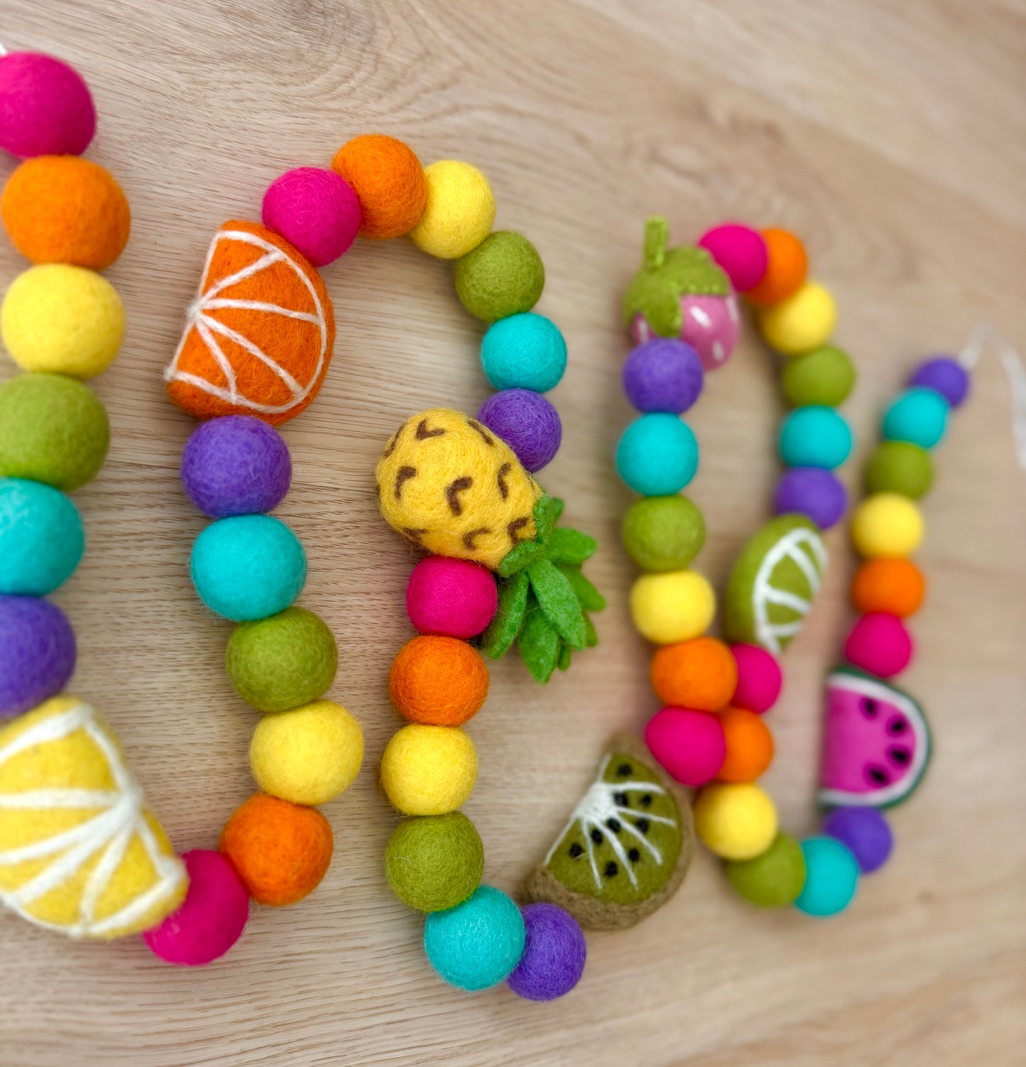 Tuitti Fruitti Garland