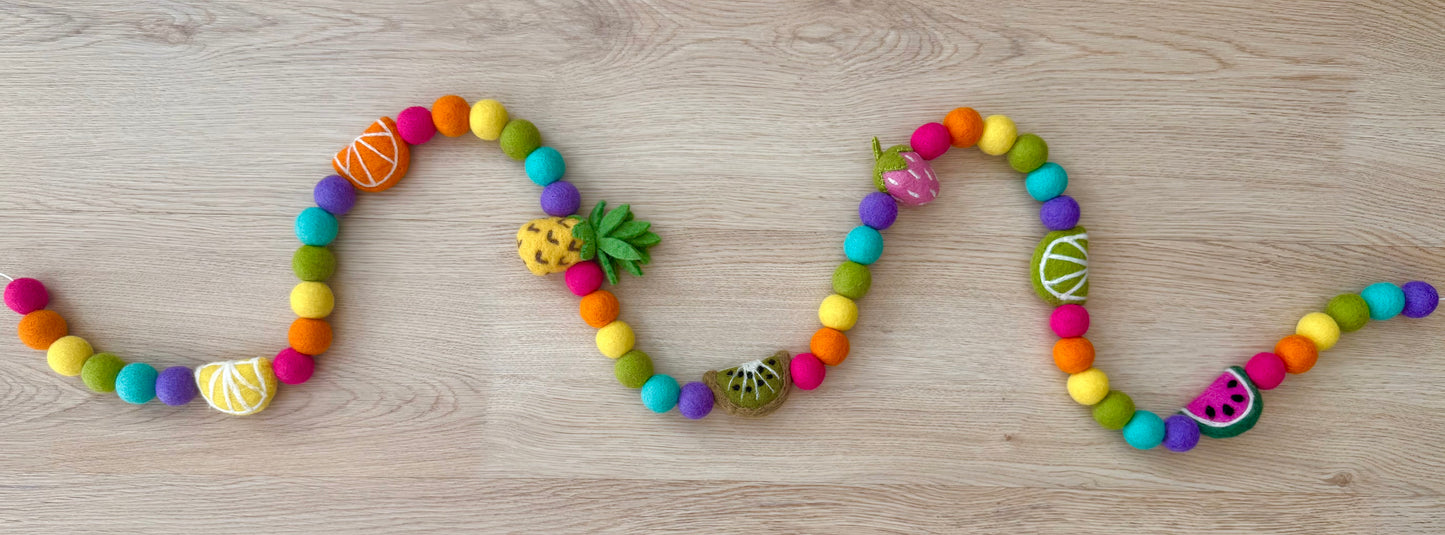 Tuitti Fruitti Garland