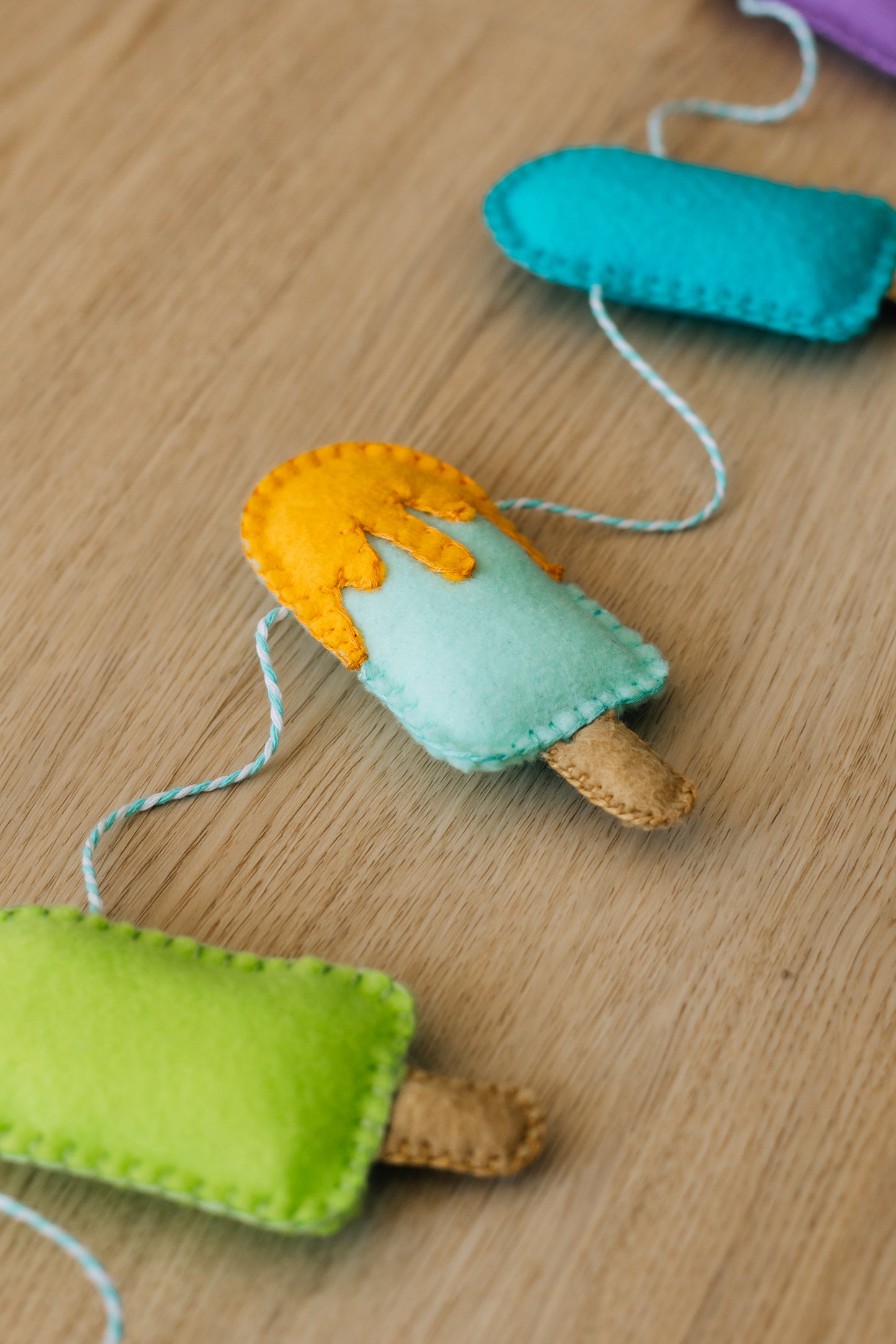 Cool it Cutie Garland