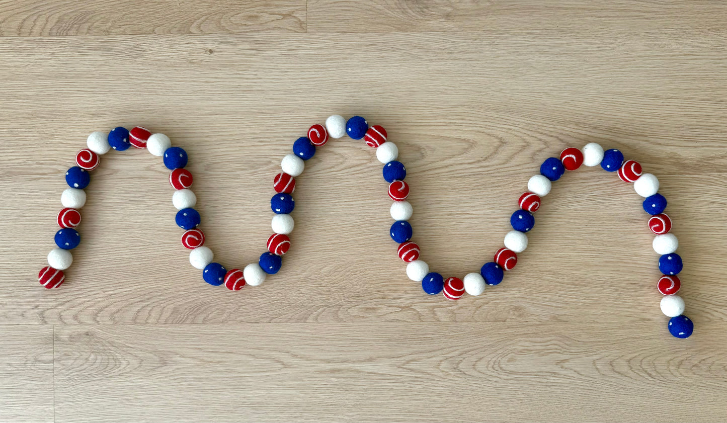 Red, Bright and Cute Garland