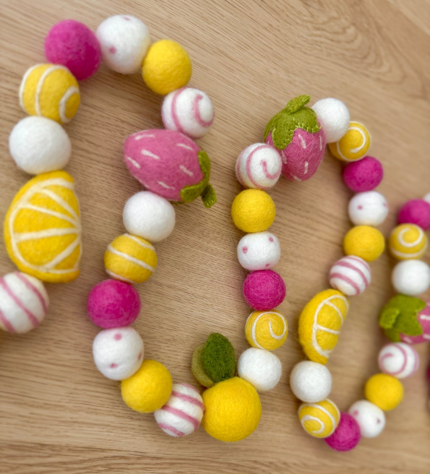 Pretty in Pink Lemonade Garland