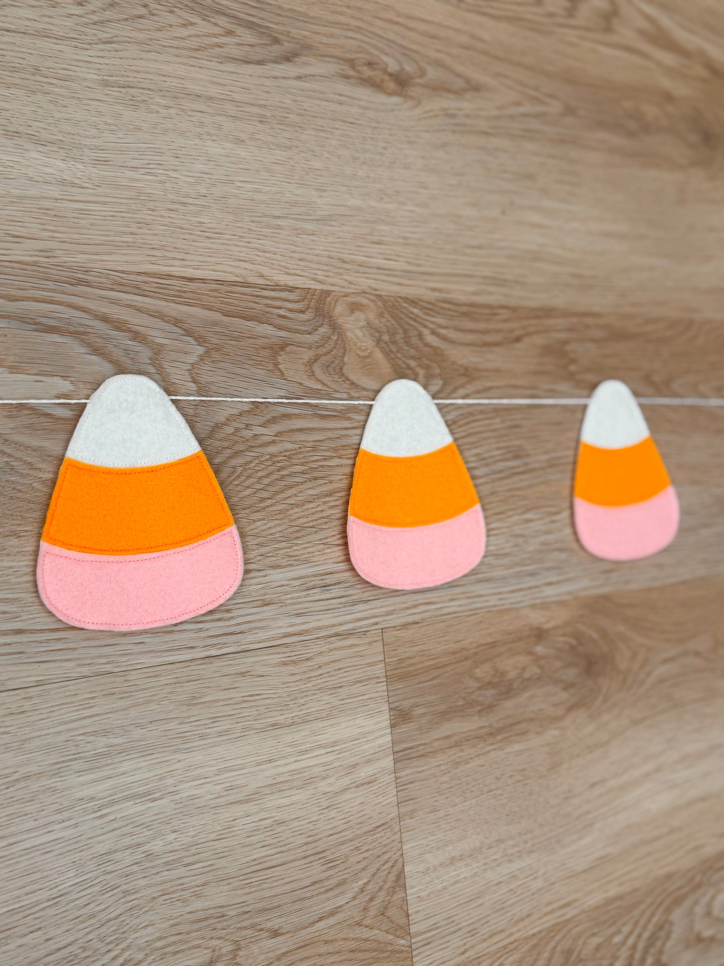 I Want Candy Garland